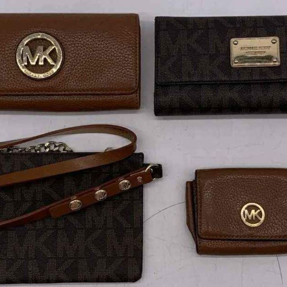 Michael Kors Designer Wallets for Sale